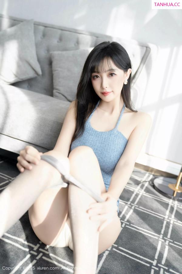   [XiuRen]高清写真图 2025.04.08 No.10124 樱桃小阑子 灰色丝袜第38张图片